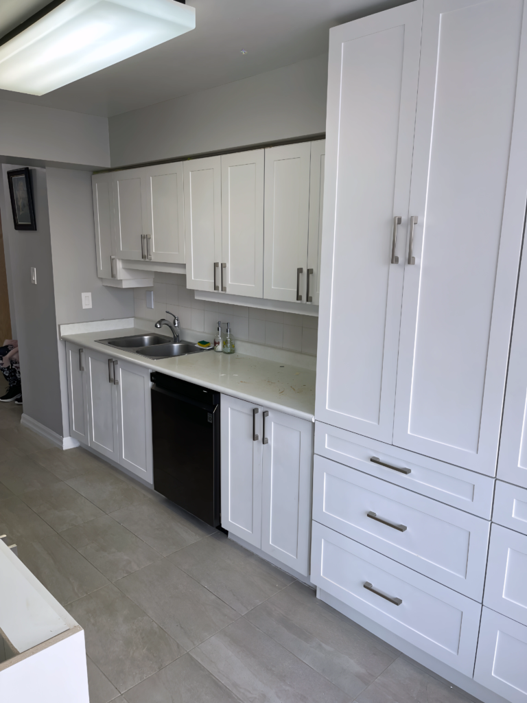 reach-in closet organizers for Toronto homes
