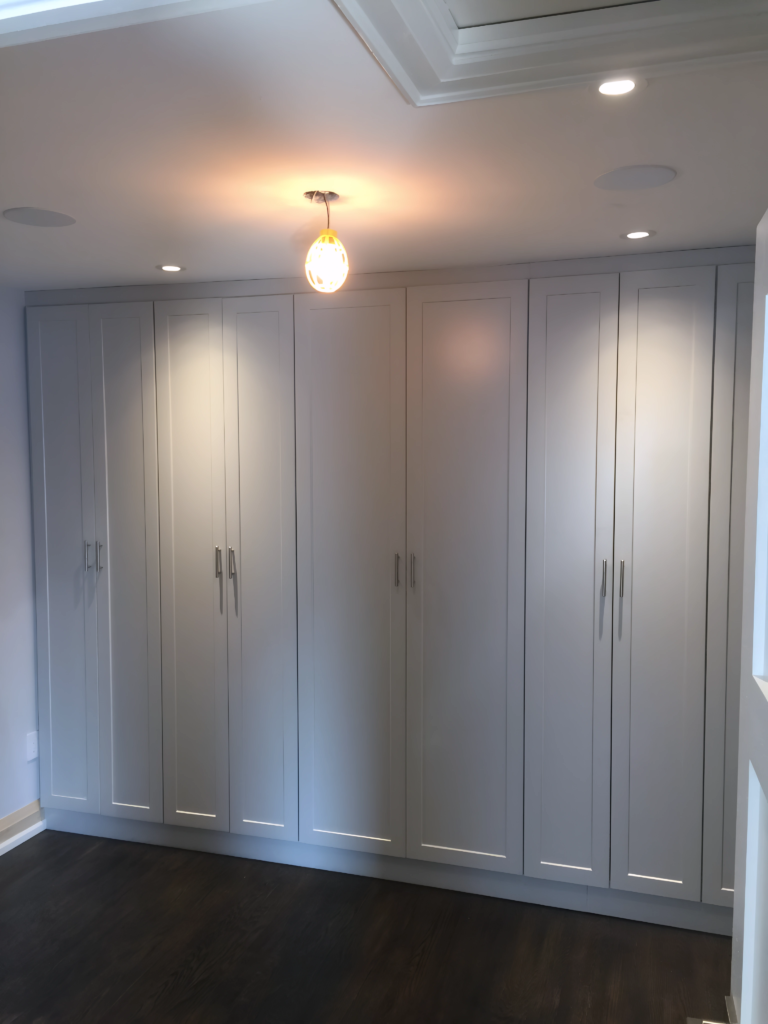 linen closet makeover with adjustable shelving