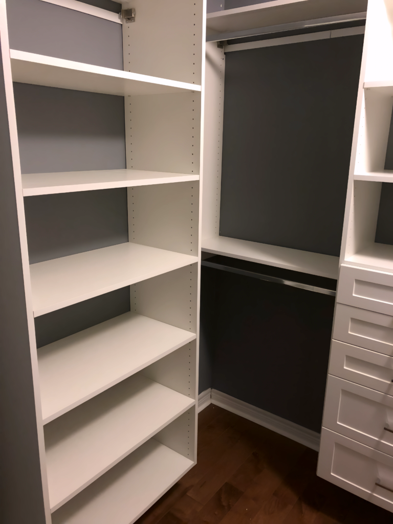 dual-entry closet layout for shared bedrooms